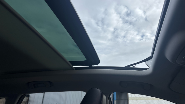 MG Hs 1.5 T-GDI Exclusive 5dr DCT Petrol Hatchback